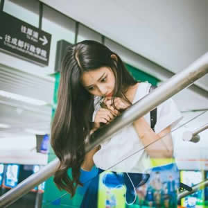 唯美文艺小清新女生头像|温柔氛围感拉满,小众不撞款 女生头像 第9张 唯美文艺小清新女生头像|温柔氛围感拉满,小众不撞款 女生头像 第9张