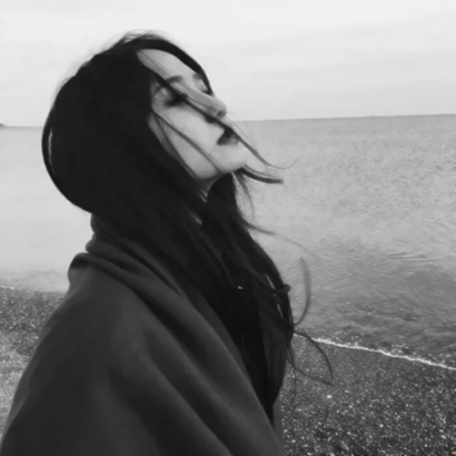 高级感黑白女生头像|小众不撞款,氛围感拉满 女生头像 第15张 高级感黑白女生头像|小众不撞款,氛围感拉满 女生头像 第15张