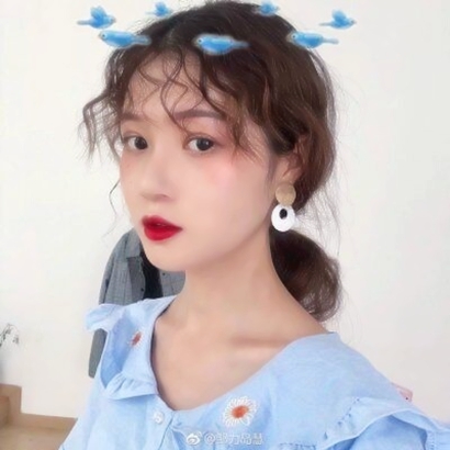 蓝控女生别错过!超全蓝色系女生头像,软萌 / 御姐 / 文艺风全都有 女生头像 第6张 蓝控女生别错过!超全蓝色系女生头像,软萌 / 御姐 / 文艺风全都有 女生头像 第6张