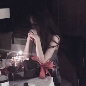 成熟性感女生头像推荐｜微醺氛围 / 职场御姐 / 慵懒风任选 女生头像 第6张