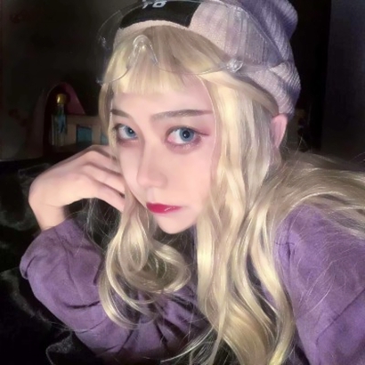 元气感女生染头发头像:显嫩发色搭配灵动表情,告别千篇一律 女生头像 第33张 元气感女生染头发头像:显嫩发色搭配灵动表情,告别千篇一律 女生头像 第33张