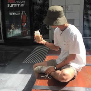 微信男生戴帽子头像推荐:显脸小版型 + 个性设计 男生头像 第13张 微信男生戴帽子头像推荐:显脸小版型 + 个性设计 男生头像 第13张