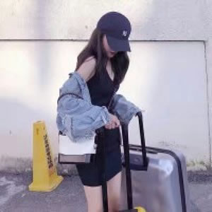 气质女人味微信头像|温柔高级感拉满,打造专属优雅形象 女生头像 第3张 气质女人味微信头像|温柔高级感拉满,打造专属优雅形象 女生头像 第3张