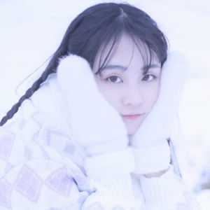 女生冬天清新微信头像|冬日氛围感拉满,温柔又治愈 女生头像 第5张 女生冬天清新微信头像|冬日氛围感拉满,温柔又治愈 女生头像 第5张