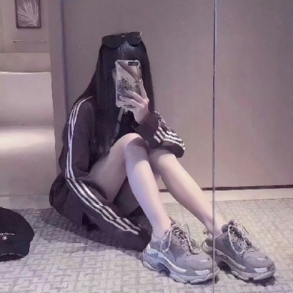 软萌可爱手机控女生头像|适配微信 / QQ / 小红书,轻松拿捏少女感 女生头像 第24张 软萌可爱手机控女生头像|适配微信 / QQ / 小红书,轻松拿捏少女感 女生头像 第24张