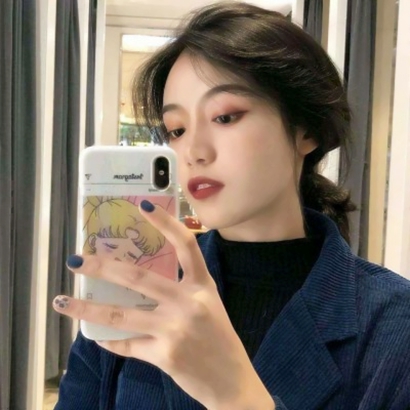 2026热门qq头像网红女生图片:甜酷风 / 温柔系任选 女生头像 第2张 2026热门qq头像网红女生图片:甜酷风 / 温柔系任选 女生头像 第2张