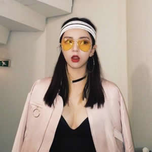 女生霸气冷酷微信头像合集:高冷范儿拉满,告别普通 女生头像 第3张 女生霸气冷酷微信头像合集:高冷范儿拉满,告别普通 女生头像 第3张