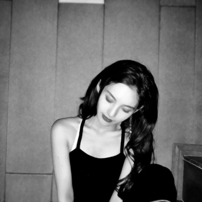 唯美黑白女生高清头像_简约高级_彰显个性 女生头像 第8张 唯美黑白女生高清头像_简约高级_彰显个性 女生头像 第8张
