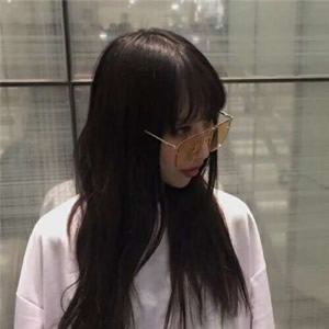 小众高冷情侣头像一左一右:拒绝烂大街,情侣专属氛围感