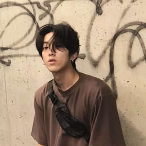 告别幼稚!成熟阳光型男生微信头像,展现稳重气质