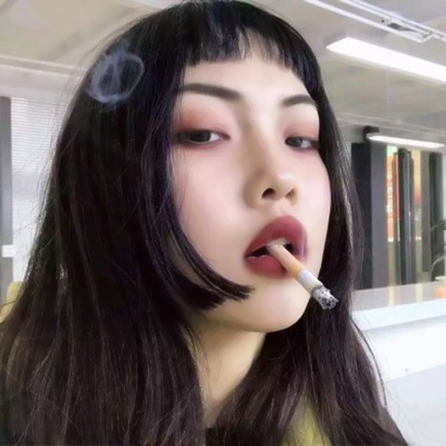 2026真人高清超火女生头像合集!高颜值不撞款,日常用超吸睛 女生头像 第4张 2026真人高清超火女生头像合集!高颜值不撞款,日常用超吸睛 女生头像 第4张