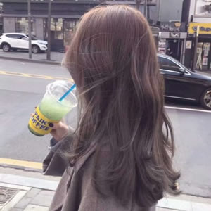 女生微信性感气质头像图片:多款可选,适配不同社交风格 女生头像 第15张 女生微信性感气质头像图片:多款可选,适配不同社交风格 女生头像 第15张