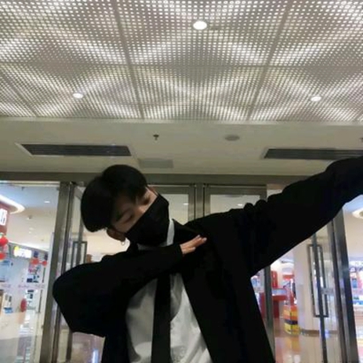 男生戴口罩头像高清 帅气阳光风无水印可直接用 男生头像 第8张