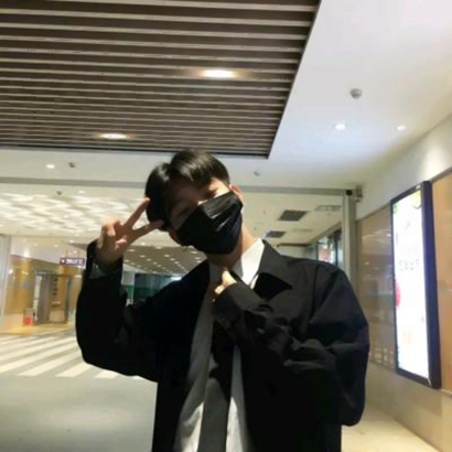 男生戴口罩头像高清 帅气阳光风无水印可直接用 男生头像 第4张