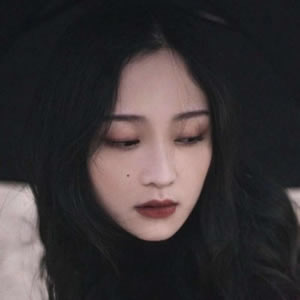 女生伤感孤独头像|氛围感拉满,藏着情绪的小众头像合集 女生头像 第9张 女生伤感孤独头像|氛围感拉满,藏着情绪的小众头像合集 女生头像 第9张