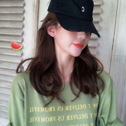 氛围感拉满:女人味十足的优雅微信头像,展现精致生活态度 女生头像 第7张 氛围感拉满:女人味十足的优雅微信头像,展现精致生活态度 女生头像 第7张