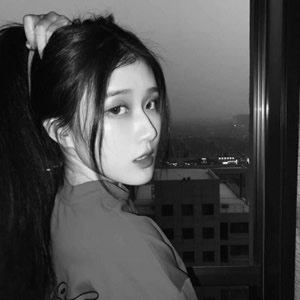 清冷系黑白女生头像:自带疏离感,尽显高冷气质 女生头像 第3张 清冷系黑白女生头像:自带疏离感,尽显高冷气质 女生头像 第3张