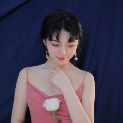 氛围感拉满:女人味十足的优雅微信头像,展现精致生活态度 女生头像 第32张 氛围感拉满:女人味十足的优雅微信头像,展现精致生活态度 女生头像 第32张