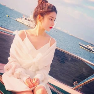 高质感成熟美女清新头像合集:不撞款的清新风,凸显优雅气质 女生头像 第5张 高质感成熟美女清新头像合集:不撞款的清新风,凸显优雅气质 女生头像 第5张