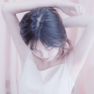 女生冬天清新微信头像|冬日氛围感拉满,温柔又治愈 女生头像 第4张 女生冬天清新微信头像|冬日氛围感拉满,温柔又治愈 女生头像 第4张
