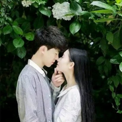 简约ins风男女情侣头像一左一右 小众不撞款 情侣头像 第2张 简约ins风男女情侣头像一左一右 小众不撞款 情侣头像 第2张