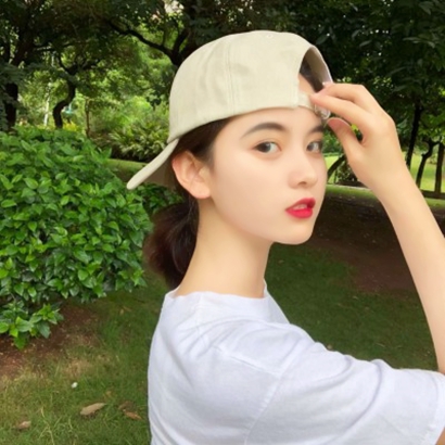 女生头像绿色控必藏!清新绿系头像合集,温柔又显气质 女生头像 第24张 女生头像绿色控必藏!清新绿系头像合集,温柔又显气质 女生头像 第24张