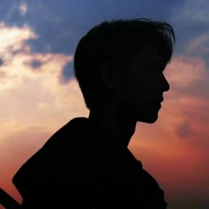 超拽颓废男生头像|自带氛围感,痞帅感拉满的小众款 男生头像 第5张 超拽颓废男生头像|自带氛围感,痞帅感拉满的小众款 男生头像 第5张