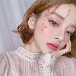 可爱小清新微信头像女：元气少女专属，简单又显气质 女生头像 第1张
