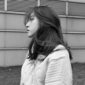 超飒高冷女生黑白头像合集｜简约大气，尽显独特气质 女生头像 第7张