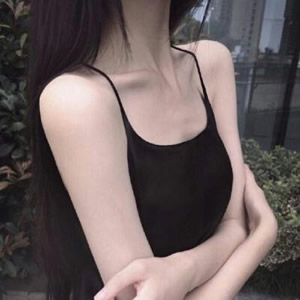 高级感女生半身头像|不露脸露肩设计氛围感拉满 女生头像 第16张 高级感女生半身头像|不露脸露肩设计氛围感拉满 女生头像 第16张