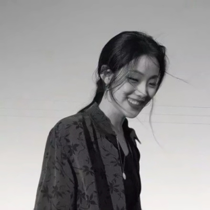高级感黑白女生头像|小众不撞款,氛围感拉满 女生头像 第20张 高级感黑白女生头像|小众不撞款,氛围感拉满 女生头像 第20张