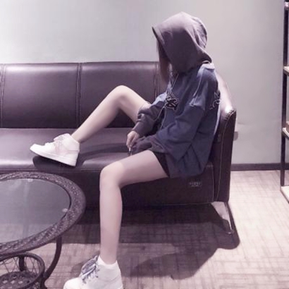 2026超火潮流网红美女生头像|高级感颜值款必存 女生头像 第9张 2026超火潮流网红美女生头像|高级感颜值款必存 女生头像 第9张