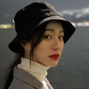 气质女神微信头像：高清精选，温柔氛围感拉满，告别普通 女生头像 第12张
