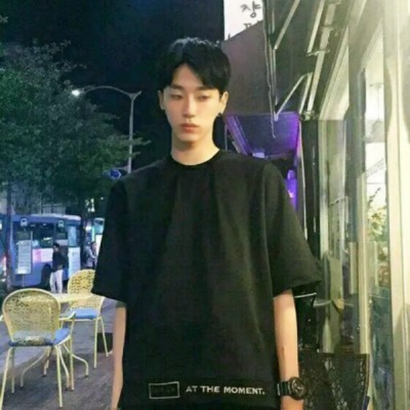 男生QQ潮流头像推荐:时尚感拉满!小众不撞款,适配各种聊天场景 男生头像 第18张 男生QQ潮流头像推荐:时尚感拉满!小众不撞款,适配各种聊天场景 男生头像 第18张