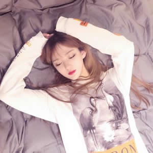 2026热门时尚好看美女头像图片:潮流设计 + 高颜值,满足不同风格偏好 女生头像 第9张 2026热门时尚好看美女头像图片:潮流设计 + 高颜值,满足不同风格偏好 女生头像 第9张