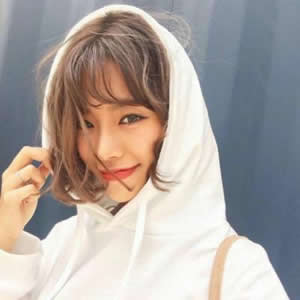 新款!气质女生头像高清图片:小众独特款,告别千篇一律 女生头像 第18张 新款!气质女生头像高清图片:小众独特款,告别千篇一律 女生头像 第18张