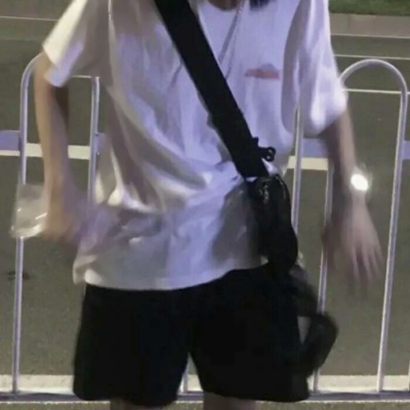 拽酷又骚气的男生头像｜小众不撞款，帅到犯规 男生头像 第30张
