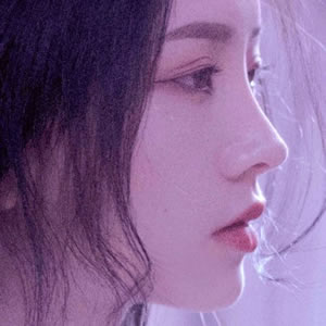 长发女生侧脸头像小清新款|治愈系头像合集 女生头像 第9张 长发女生侧脸头像小清新款|治愈系头像合集 女生头像 第9张