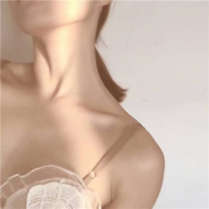 精选美女性感照片头像:气质风 / 辣妹风,适配社交平台 女生头像 第4张 精选美女性感照片头像:气质风 / 辣妹风,适配社交平台 女生头像 第4张