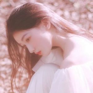 长发女生侧脸头像小清新款|治愈系头像合集 女生头像 第12张 长发女生侧脸头像小清新款|治愈系头像合集 女生头像 第12张