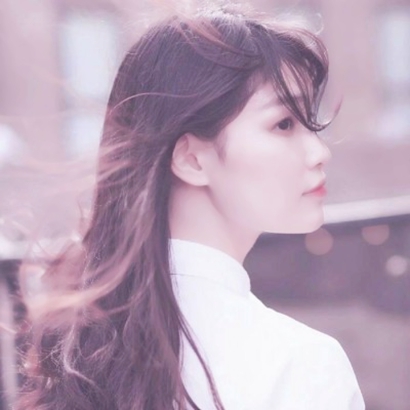 高清女生唯美侧颜头像|精致轮廓 + 柔和光影,颜值暴击 女生头像 第1张 高清女生唯美侧颜头像|精致轮廓 + 柔和光影,颜值暴击 女生头像 第1张