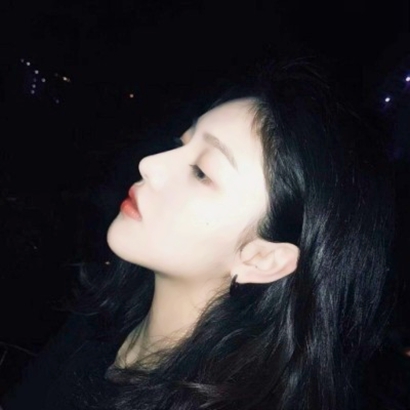 高清女生唯美侧颜头像|精致轮廓 + 柔和光影,颜值暴击 女生头像 第18张 高清女生唯美侧颜头像|精致轮廓 + 柔和光影,颜值暴击 女生头像 第18张