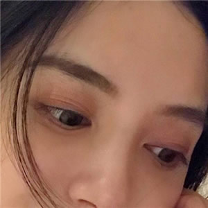 精选美女性感照片头像:气质风 / 辣妹风,适配社交平台 女生头像 第8张 精选美女性感照片头像:气质风 / 辣妹风,适配社交平台 女生头像 第8张