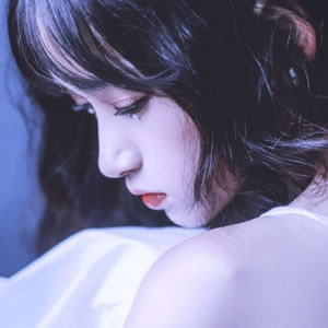 长发女生侧脸头像小清新款|治愈系头像合集 女生头像 第5张 长发女生侧脸头像小清新款|治愈系头像合集 女生头像 第5张