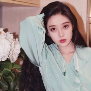 超吸睛ins女生头像原宿风!甜酷个性感拉满,小众不撞款 女生头像 第15张 超吸睛ins女生头像原宿风!甜酷个性感拉满,小众不撞款 女生头像 第15张