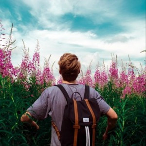帅气男生旅行高清头像｜户外徒步 / 城市漫游风 男生头像 第18张