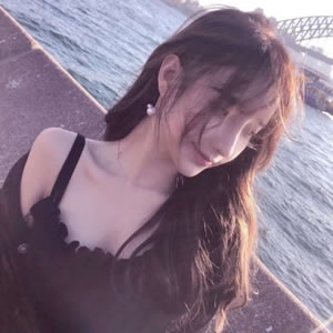 成熟气质女人微信头像|高级感拉满,凸显优雅品味 女生头像 第14张 成熟气质女人微信头像|高级感拉满,凸显优雅品味 女生头像 第14张