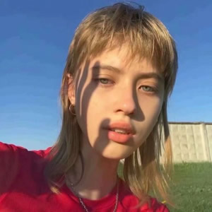 潮酷欧美风微信女生头像合集,小众又吸睛 女生头像 第8张 潮酷欧美风微信女生头像合集,小众又吸睛 女生头像 第8张