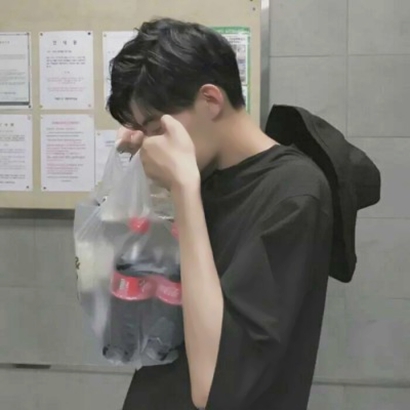 拽酷又骚气的男生头像｜小众不撞款，帅到犯规 男生头像 第27张
