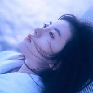 唯美伤感寂寞女生头像|适合情绪低落时用的温柔系头像 女生头像 第1张 唯美伤感寂寞女生头像|适合情绪低落时用的温柔系头像 女生头像 第1张